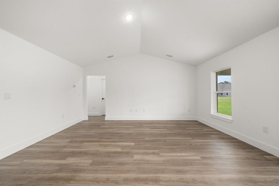 interior - living room 5