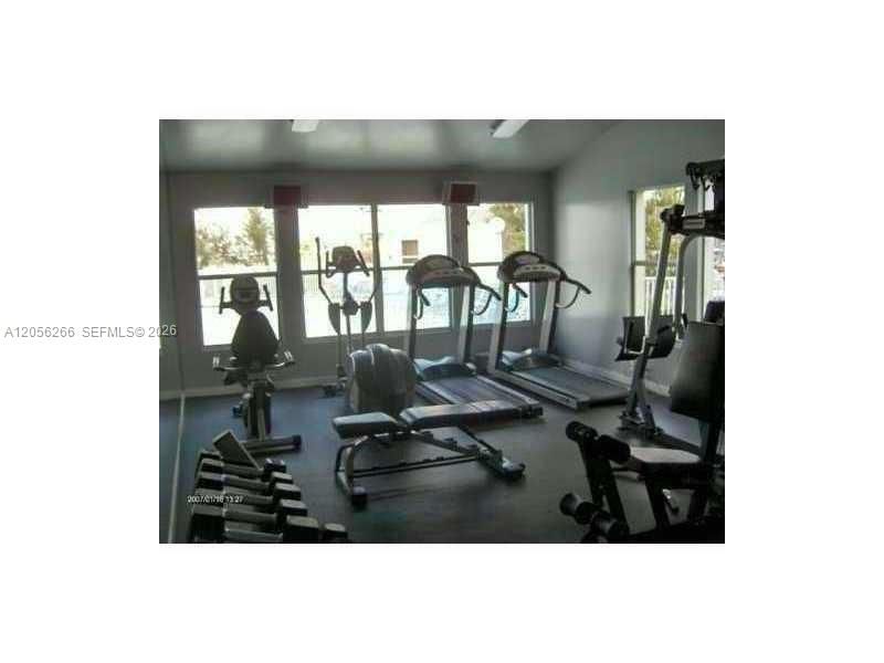For Rent: $2,000 (2 beds, 2 baths, 1096 Square Feet)
