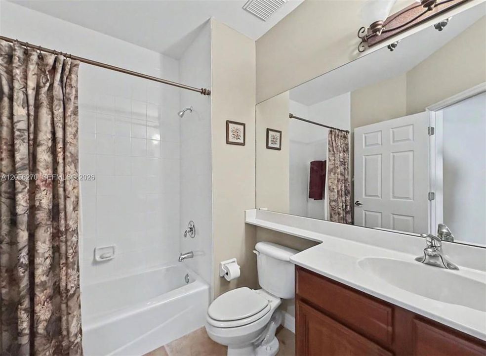 В аренду: $2,950 (3 спален, 3 ванн, 2394 Квадратных фут)