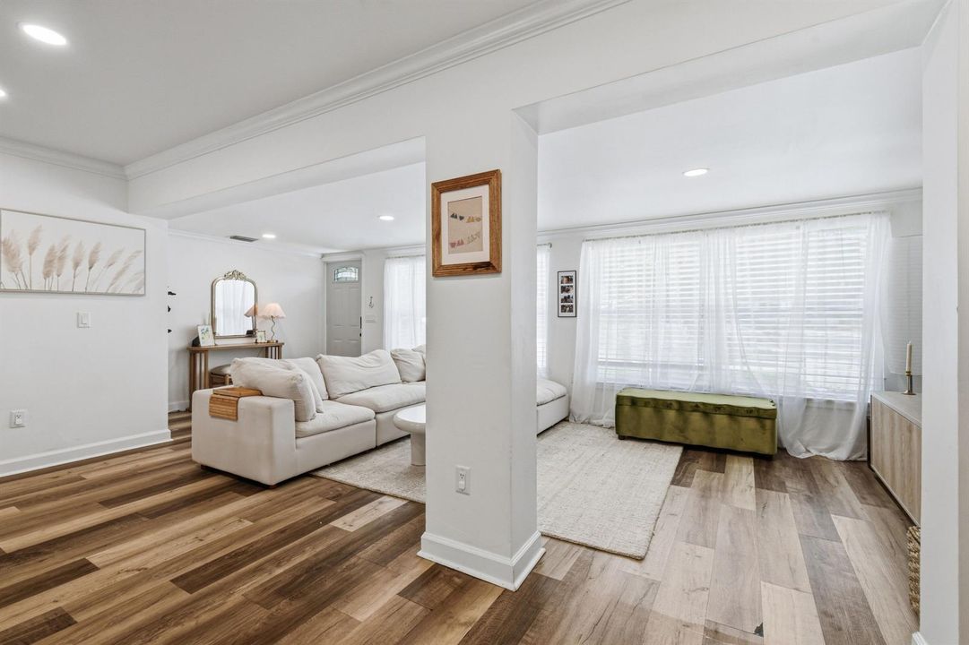 2427CountryOaksLn-Interiors(7)