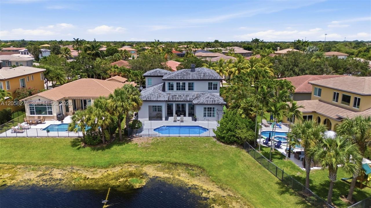 En Venta: $1,399,999 (6 camas, 4 baños, 3810 Pies cuadrados)