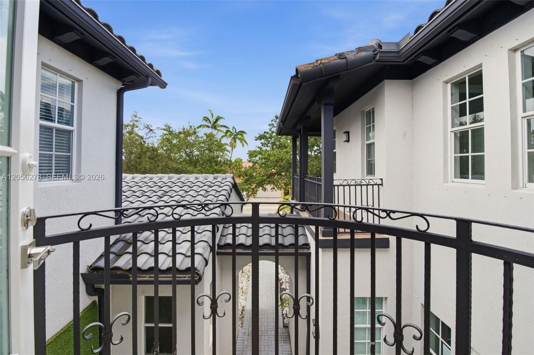 En Venta: $1,399,999 (6 camas, 4 baños, 3810 Pies cuadrados)