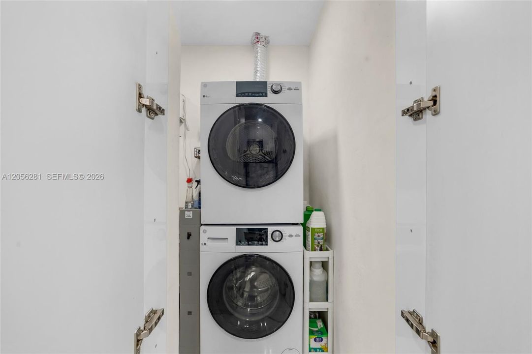 На продажу: $635,000 (3 спален, 2 ванн, 1268 Квадратных фут)