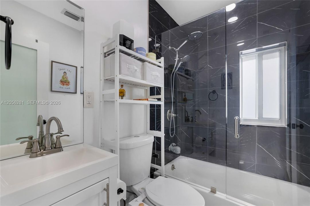 На продажу: $635,000 (3 спален, 2 ванн, 1268 Квадратных фут)