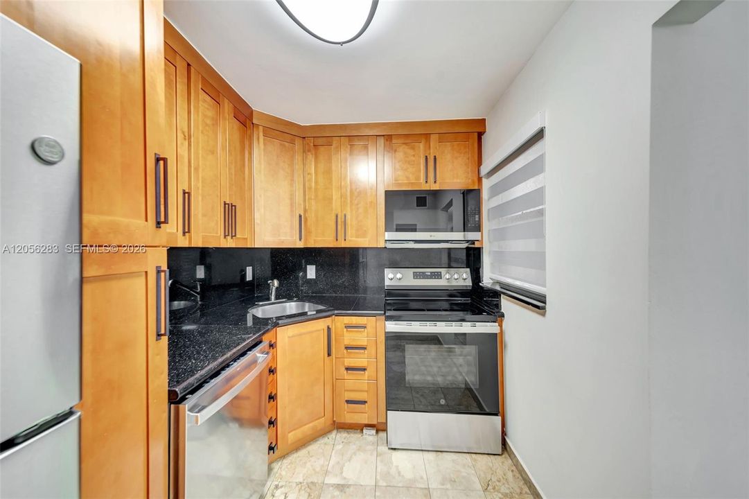 В аренду: $2,400 (1 спален, 1 ванн, 668 Квадратных фут)