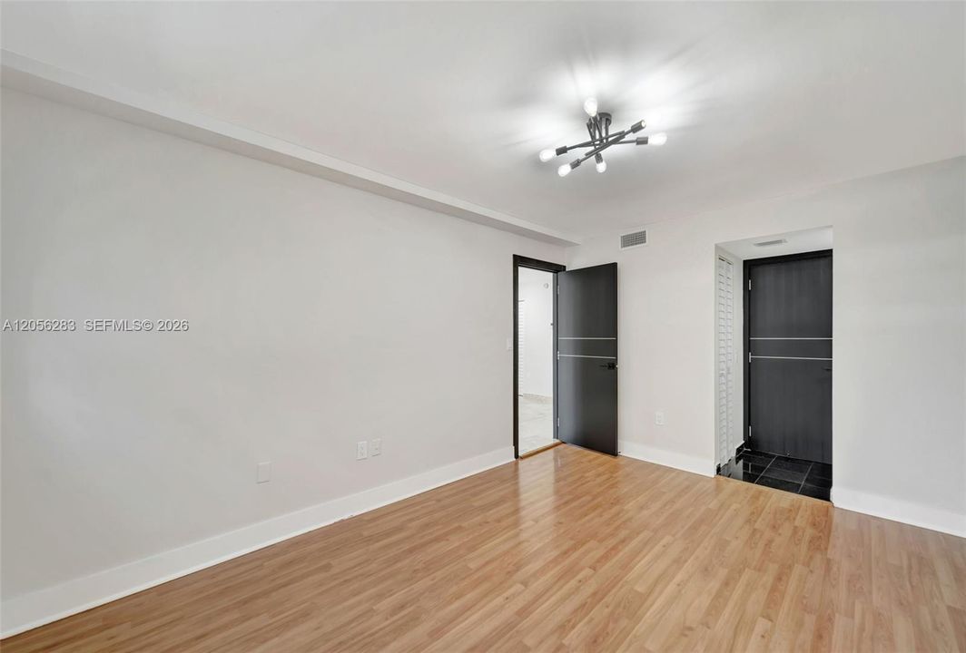 В аренду: $2,400 (1 спален, 1 ванн, 668 Квадратных фут)