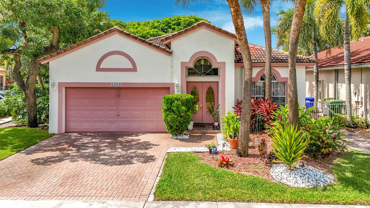 15883 SW 14th Court-12
