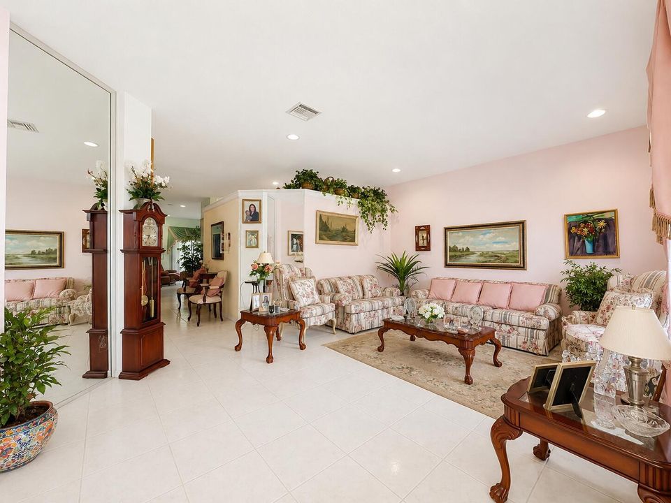 15883 SW 14th Court-12