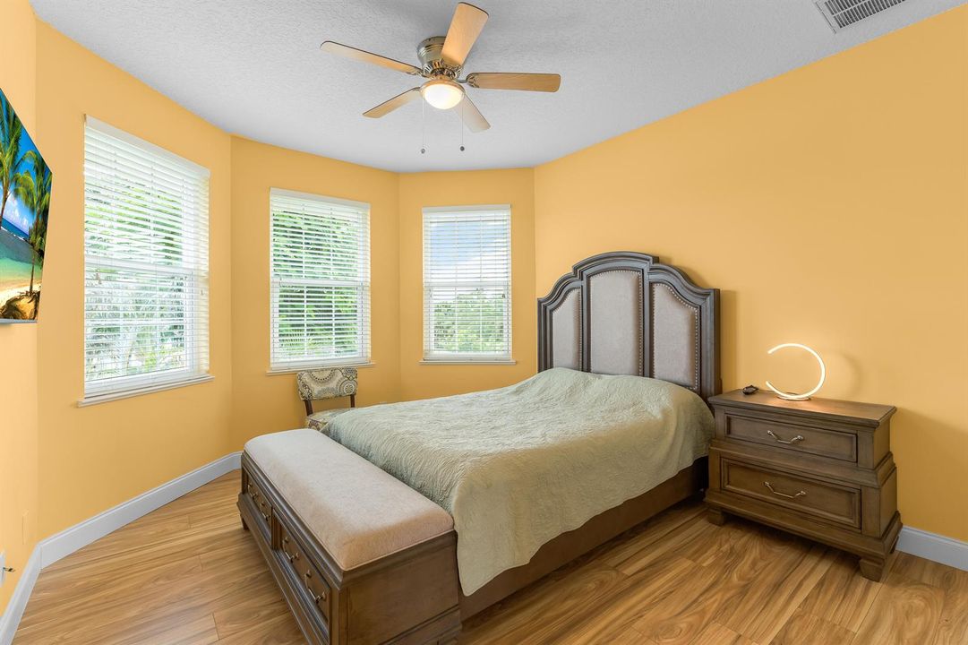 2165-6th-Ct-SE-HigMedia-048