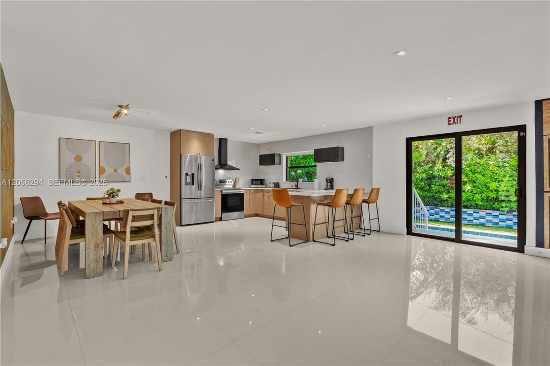 En Renta: $6,500 (4 camas, 4 baños, 2836 Pies cuadrados)