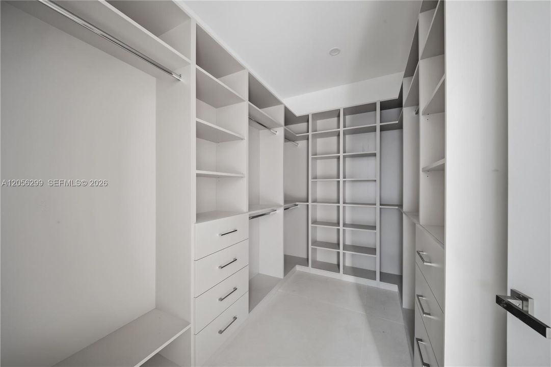 В аренду: $9,500 (4 спален, 4 ванн, 2509 Квадратных фут)