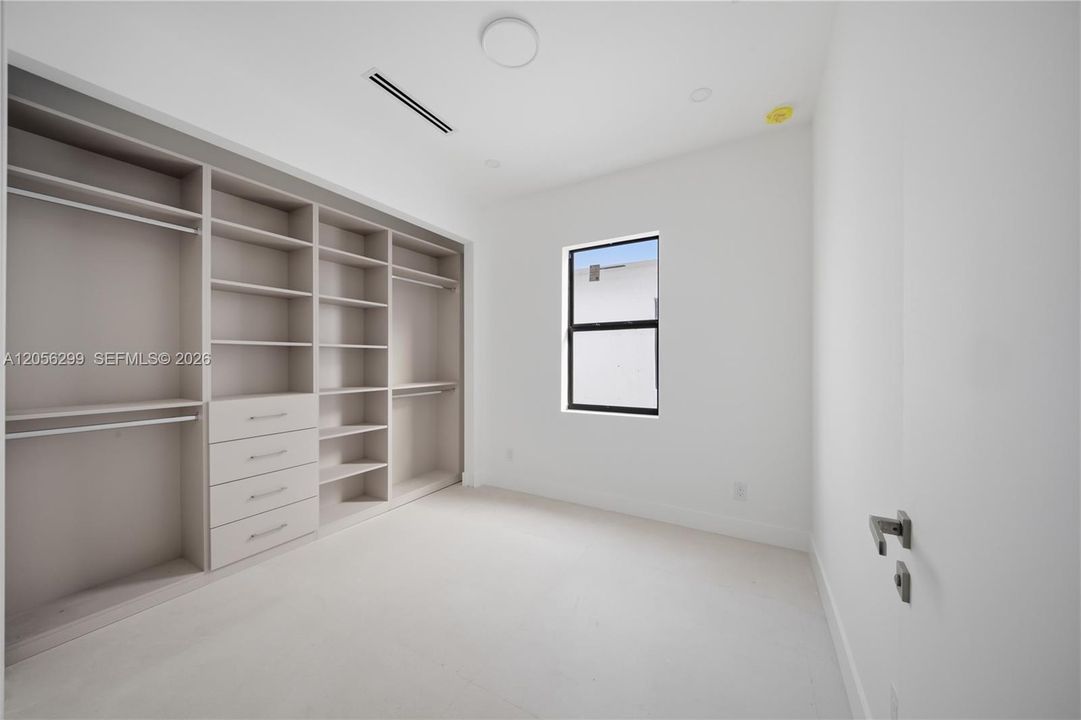 В аренду: $9,500 (4 спален, 4 ванн, 2509 Квадратных фут)
