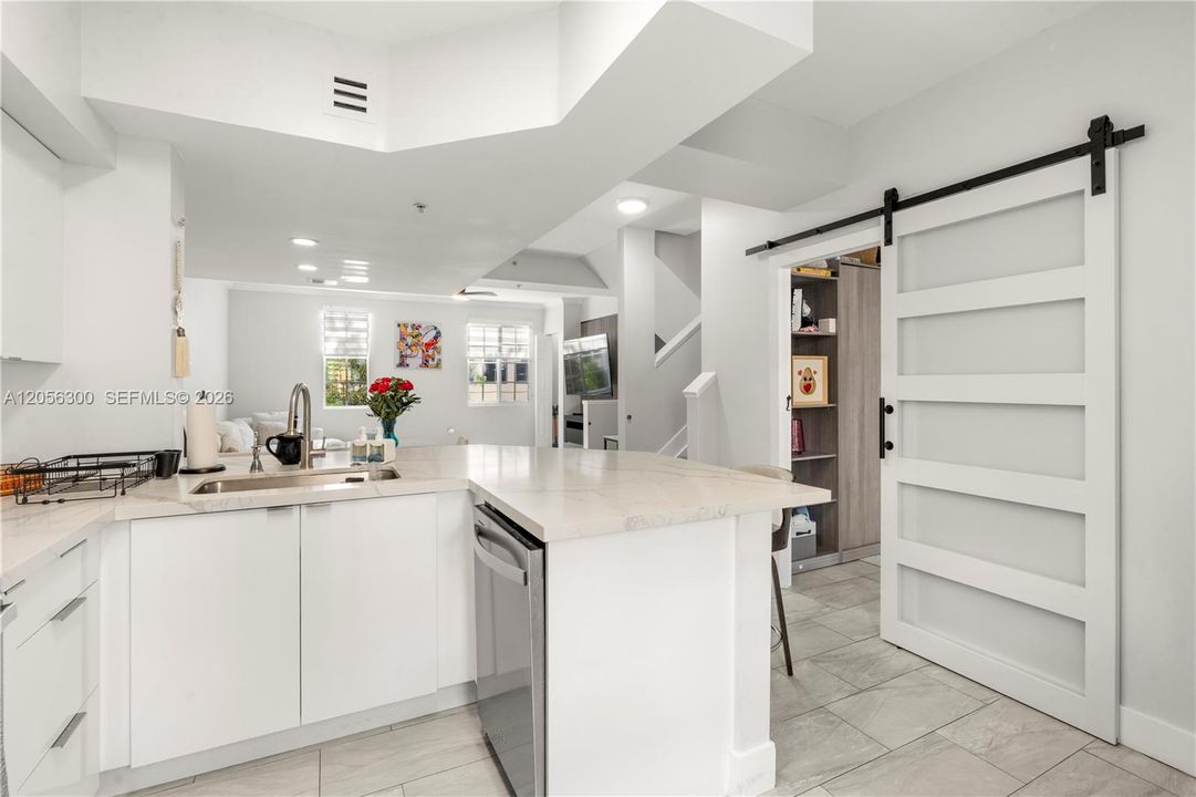 Active With Contract: $535,000 (4 beds, 3 baths, 1481 Square Feet)