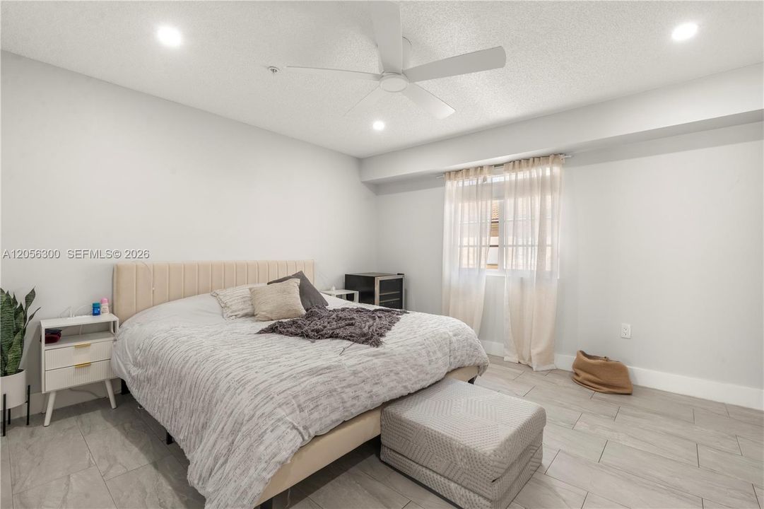 Active With Contract: $535,000 (4 beds, 3 baths, 1481 Square Feet)