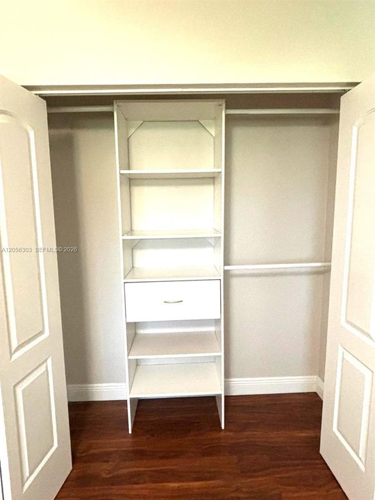 В аренду: $4,200 (4 спален, 2 ванн, 2223 Квадратных фут)