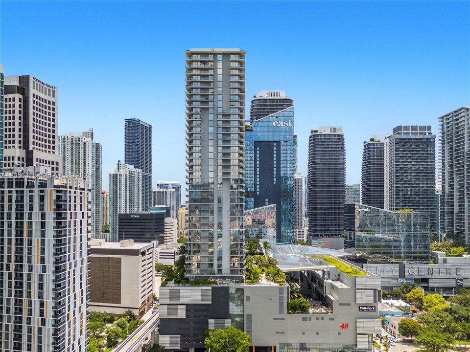 待售: $899,000 (2 贝兹, 2 浴室, 1244 平方英尺)