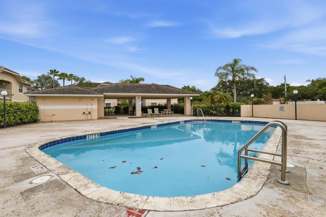 12069 Royal Palm Blvd_026