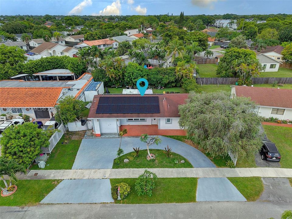 Activo con contrato: $580,000 (3 camas, 2 baños, 1025 Pies cuadrados)
