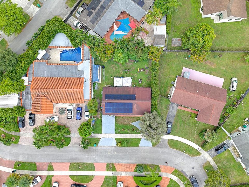 Activo con contrato: $580,000 (3 camas, 2 baños, 1025 Pies cuadrados)