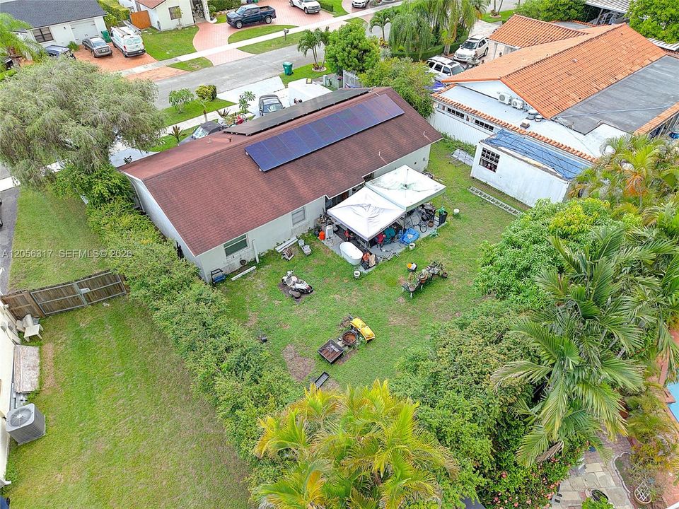 Activo con contrato: $580,000 (3 camas, 2 baños, 1025 Pies cuadrados)