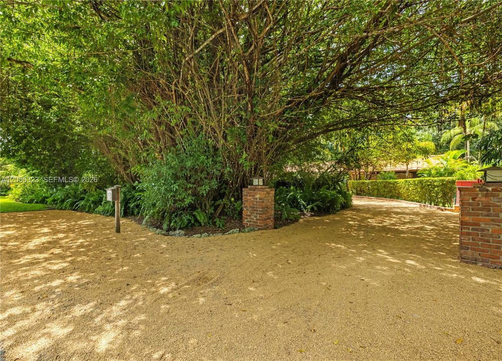 For Sale: $3,180,000 (0 beds, 0 baths, 3645 Square Feet)
