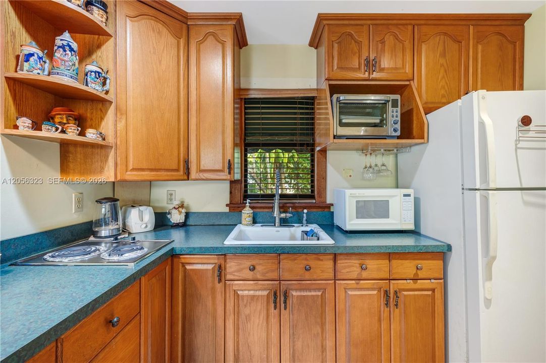For Sale: $3,180,000 (0 beds, 0 baths, 3645 Square Feet)