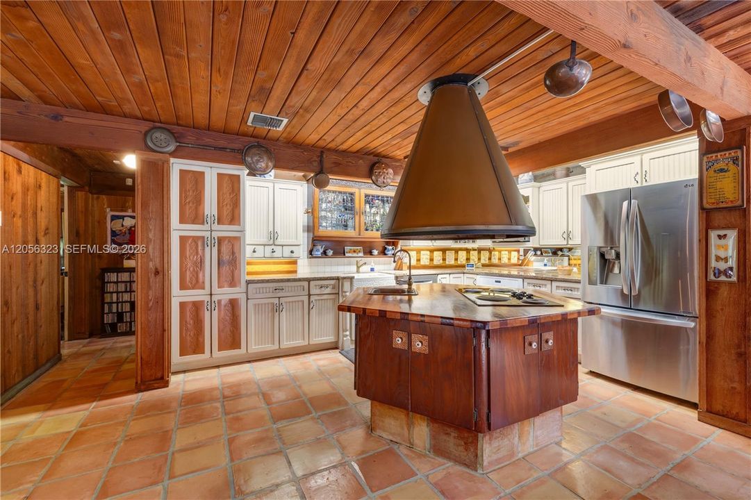 For Sale: $3,180,000 (0 beds, 0 baths, 3645 Square Feet)