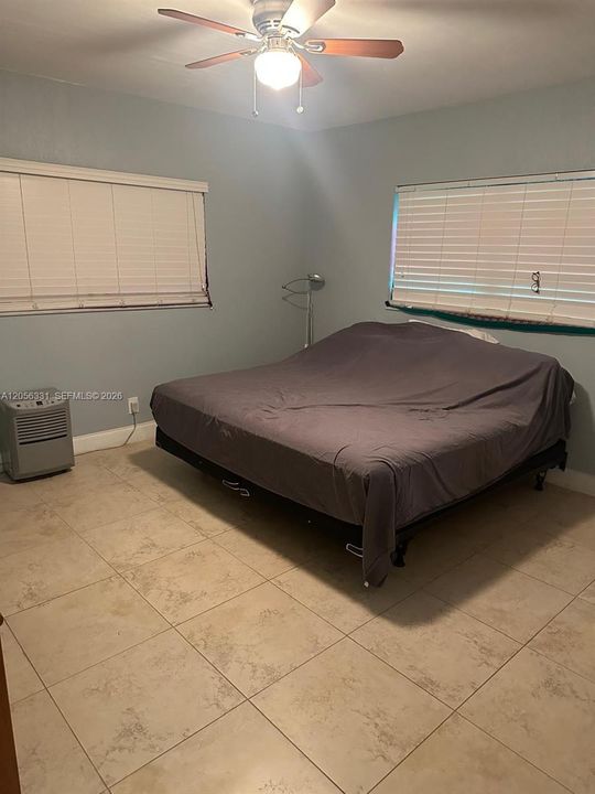 For Sale: $269,000 (2 beds, 2 baths, 1035 Square Feet)