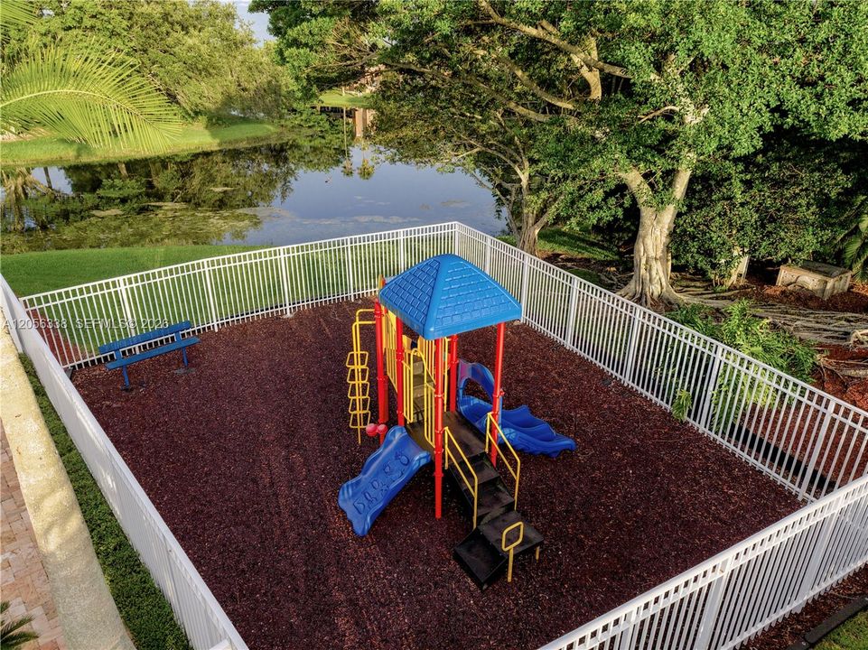 SAFE PLAYGROUND AREA!