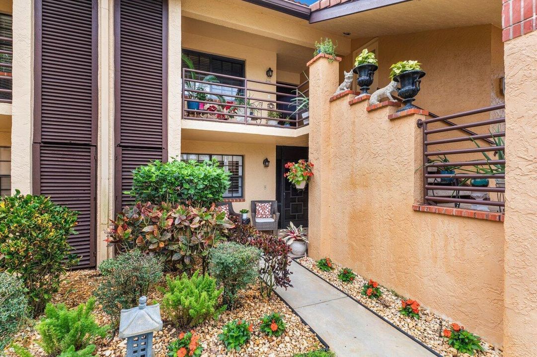 6368 Aspen Glen Circle