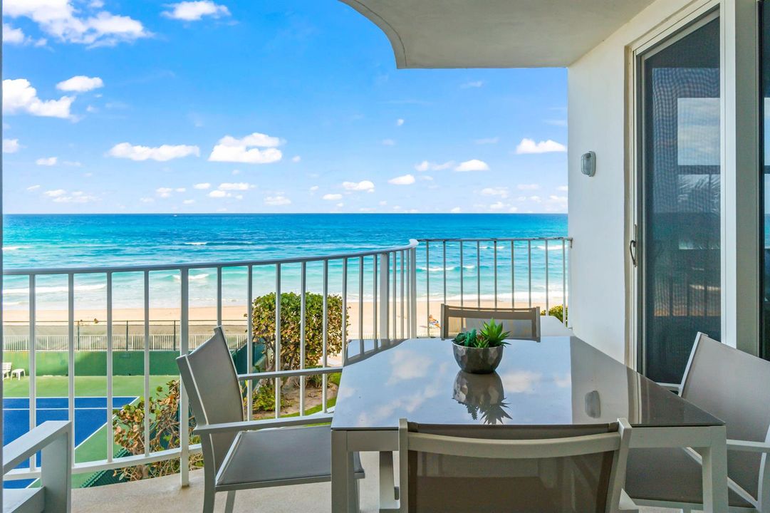 033-2295SouthOceanBoulevard-425-PalmBeac