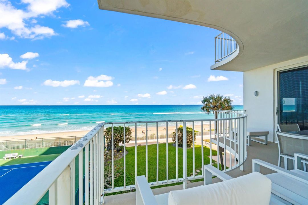 030-2295SouthOceanBoulevard-425-PalmBeac