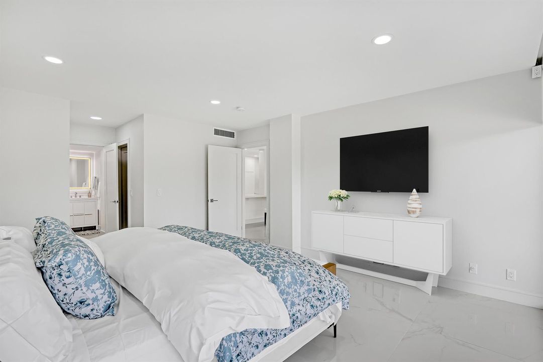 2295 S Ocean #321 (31)vs