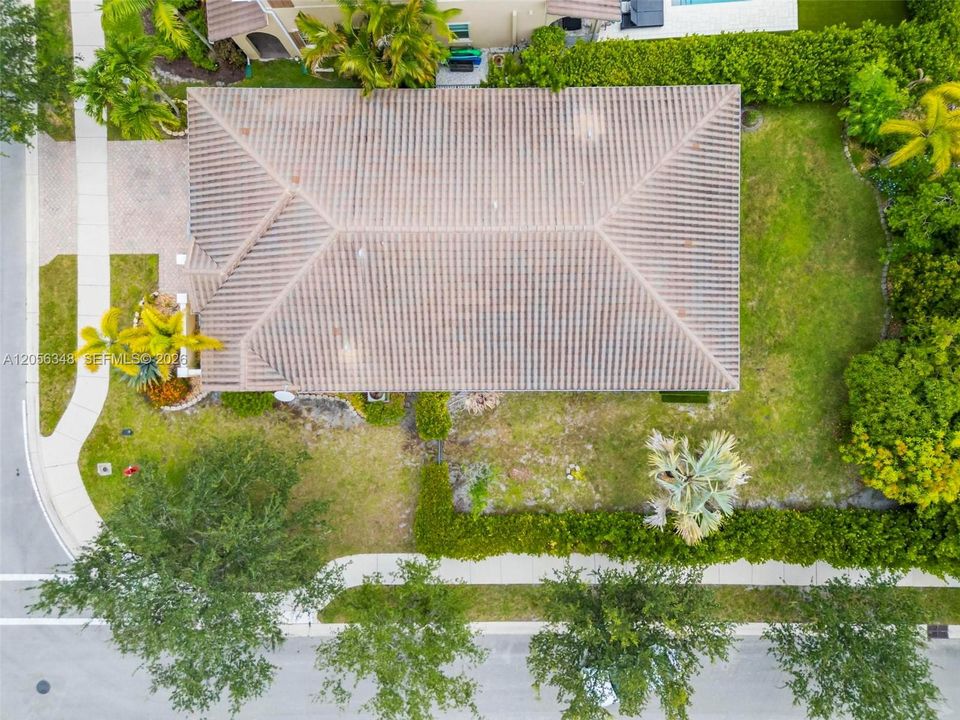 For Rent: $5,900 (4 beds, 3 baths, 2241 Square Feet)