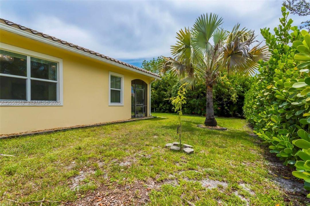 For Rent: $5,900 (4 beds, 3 baths, 2241 Square Feet)