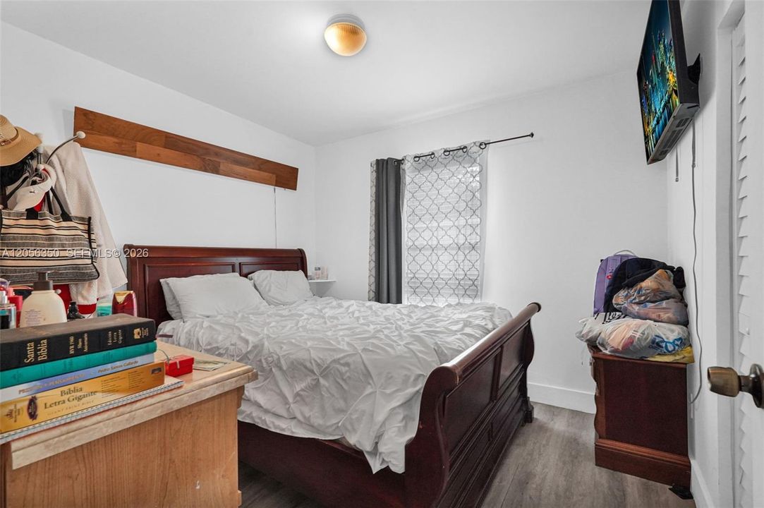 For Sale: $585,000 (0 beds, 0 baths, 1120 Square Feet)