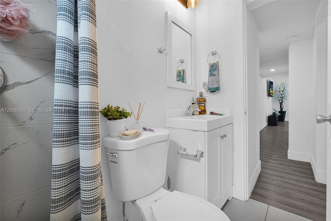 For Sale: $585,000 (0 beds, 0 baths, 1120 Square Feet)