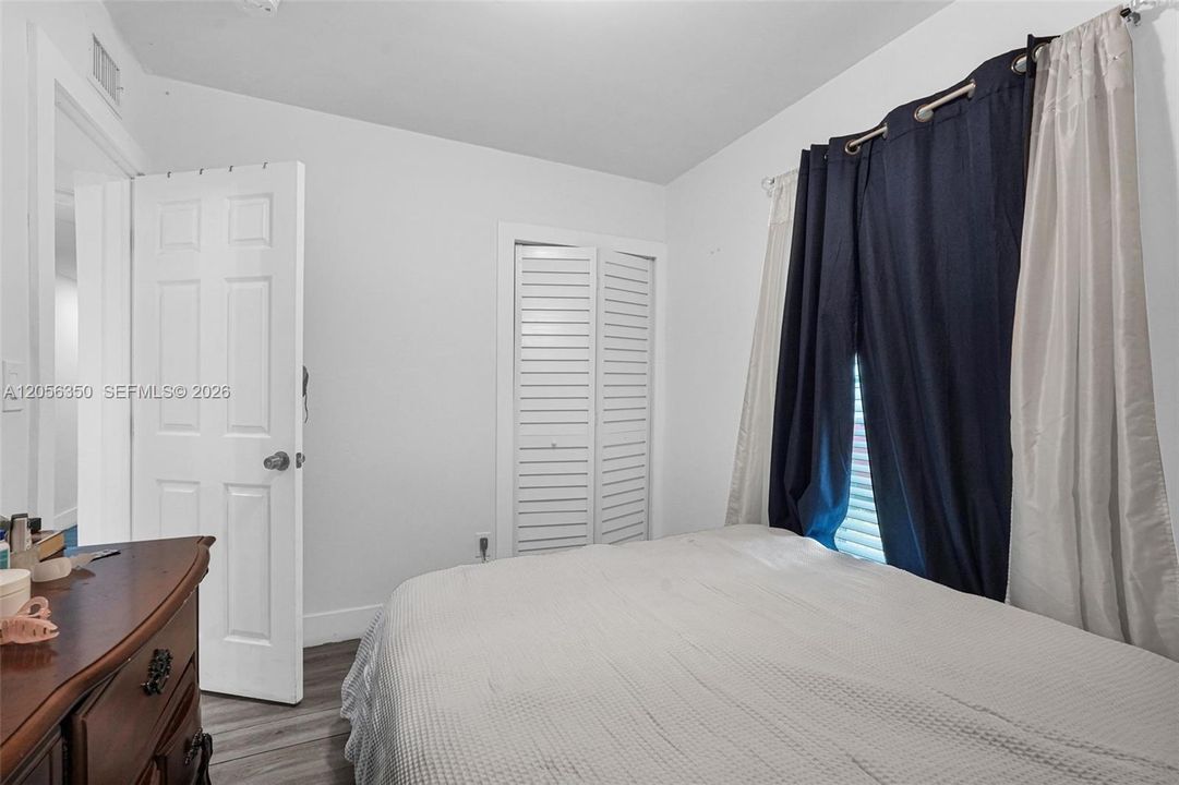 For Sale: $585,000 (0 beds, 0 baths, 1120 Square Feet)