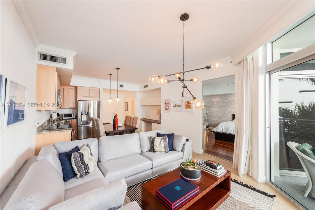 В аренду: $3,900 (1 спален, 1 ванн, 970 Квадратных фут)