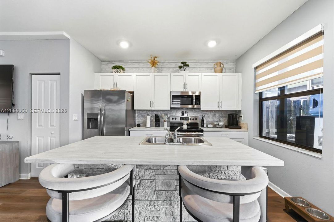 En Venta: $475,000 (3 camas, 2 baños, 1514 Pies cuadrados)