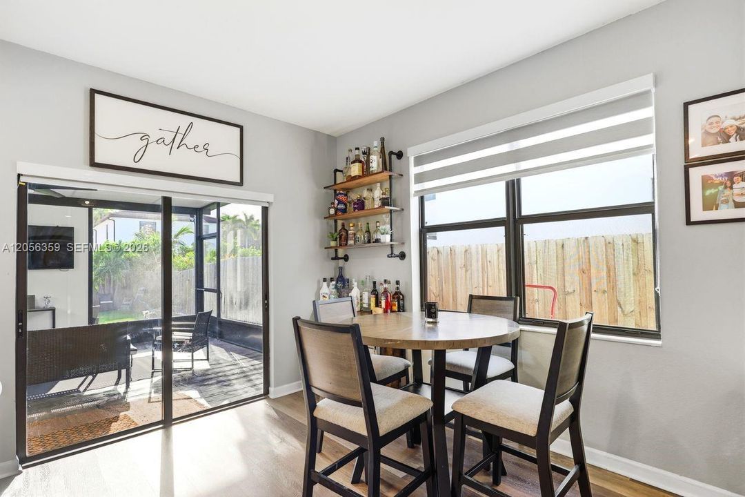 En Venta: $475,000 (3 camas, 2 baños, 1514 Pies cuadrados)
