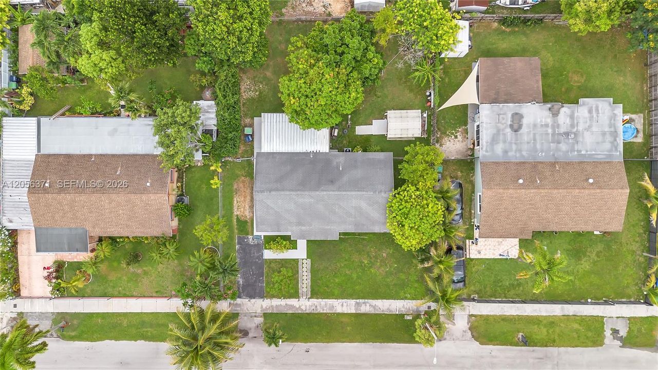 For Sale: $460,000 (3 beds, 1 baths, 1056 Square Feet)