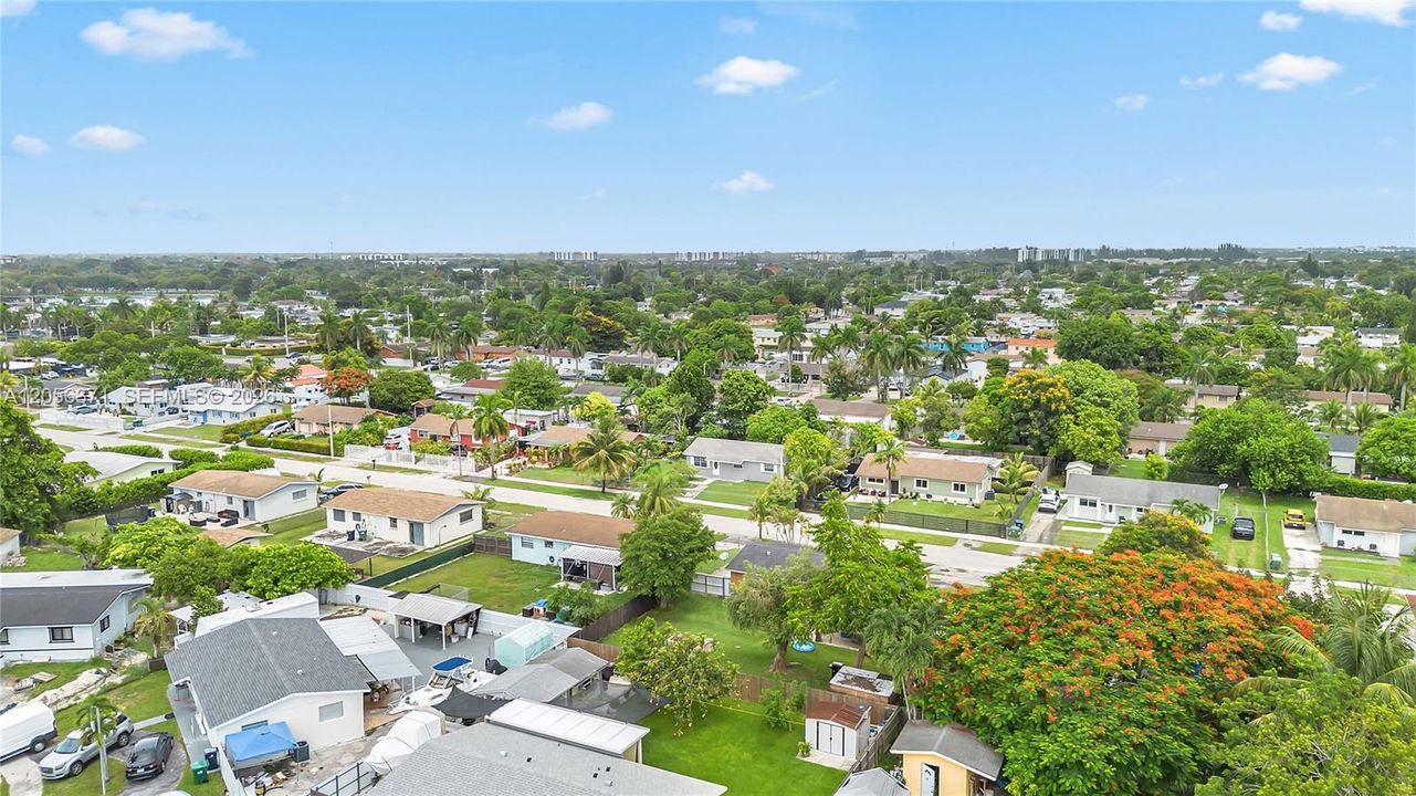 For Sale: $460,000 (3 beds, 1 baths, 1056 Square Feet)