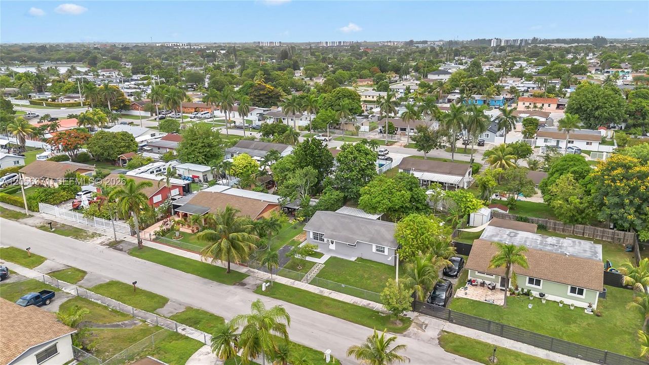For Sale: $460,000 (3 beds, 1 baths, 1056 Square Feet)