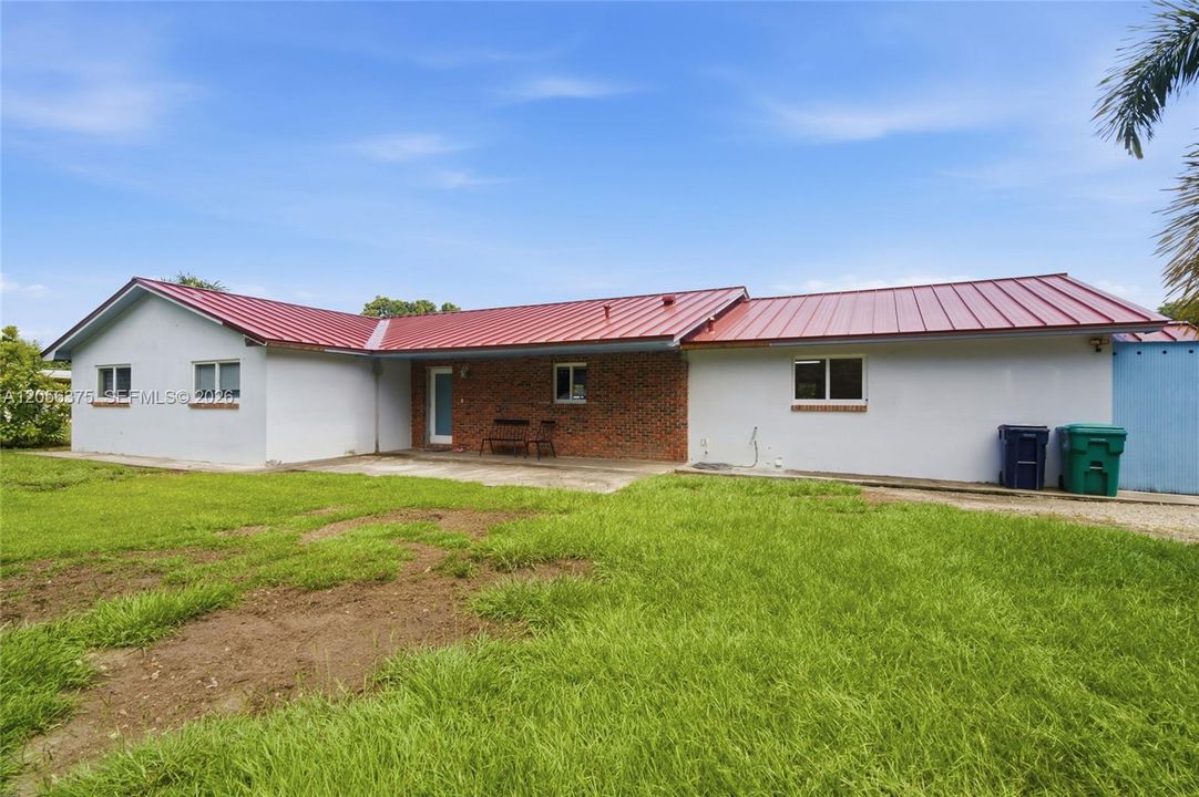 На продажу: $969,000 (3 спален, 3 ванн, 1904 Квадратных фут)