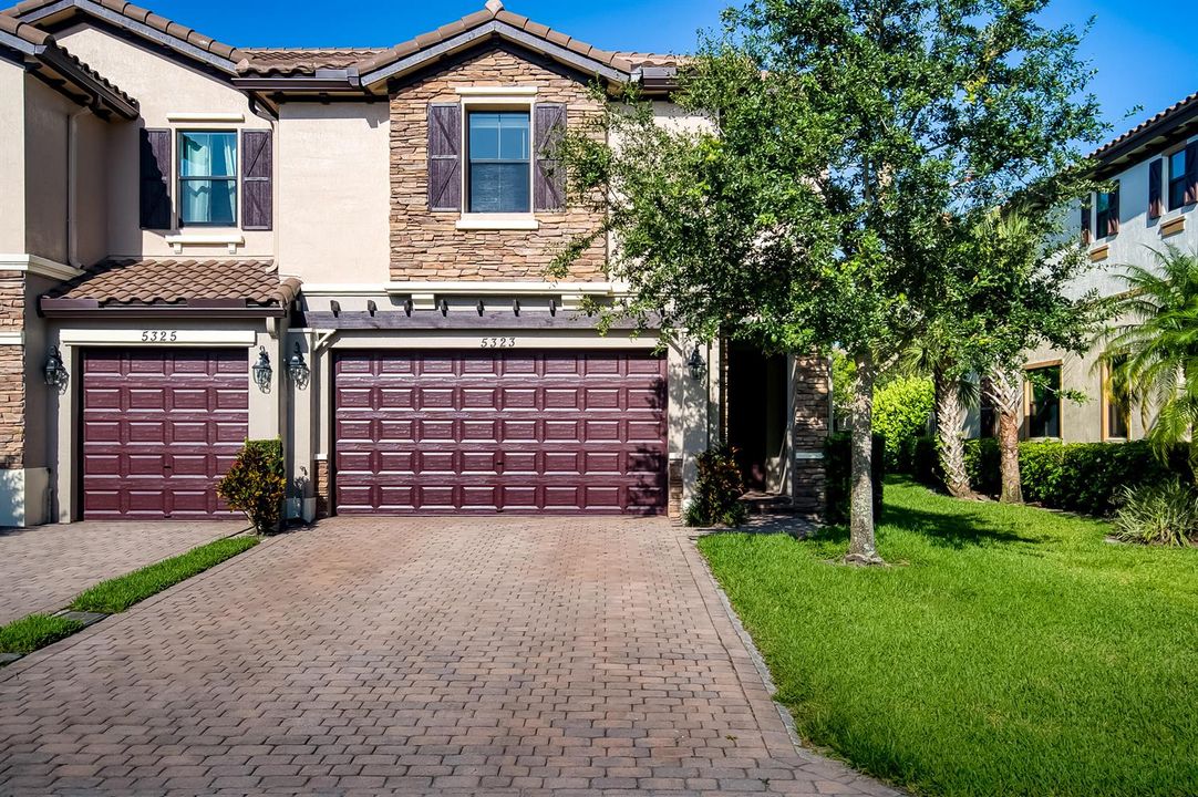 5323 Santa Maria Ave 45