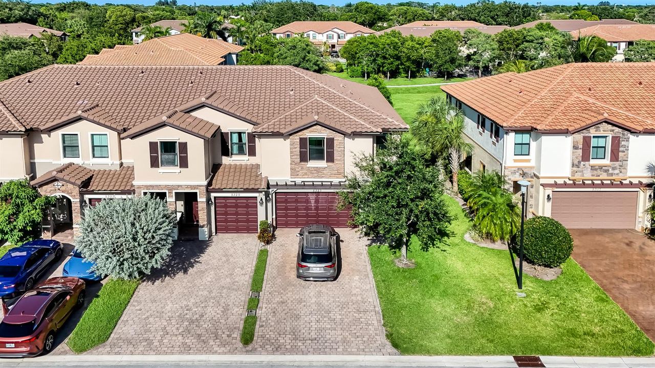 5323 Santa Maria Ave 57