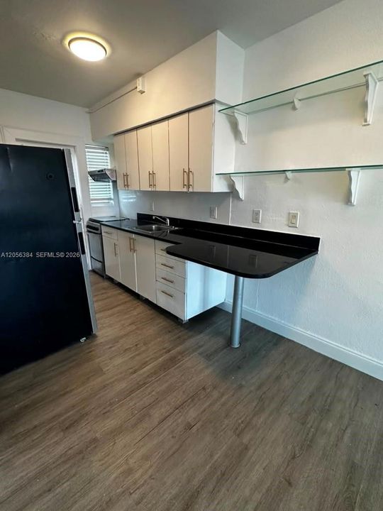 В аренду: $1,650 (0 спален, 1 ванн, 468 Квадратных фут)