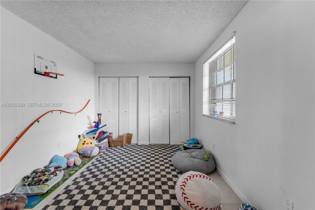 BEDROOM #1