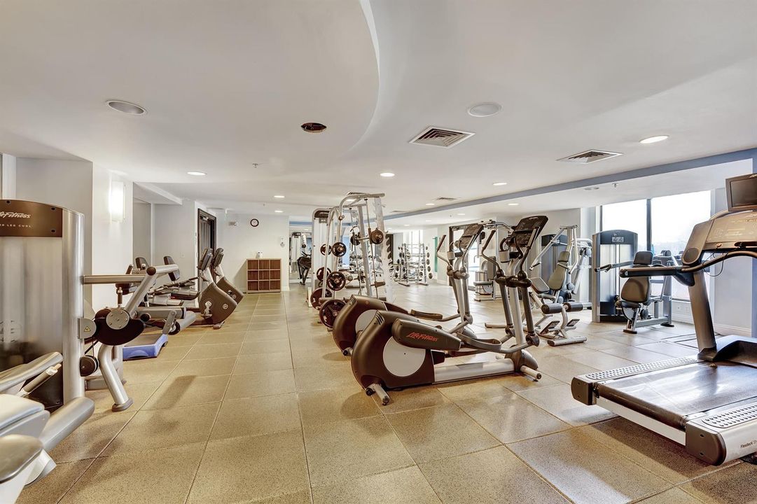 100 N Federal Hwy Unit 1021